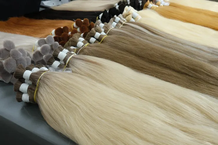 Siyah Dalgalı Saç Kaynak